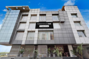 Townhouse Oak Agra Near Sultanganj Puliya formerly BB Grand